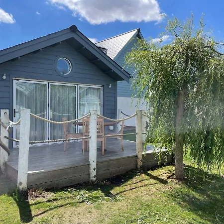 Bay House Step Free The Bay With Ev Car Point